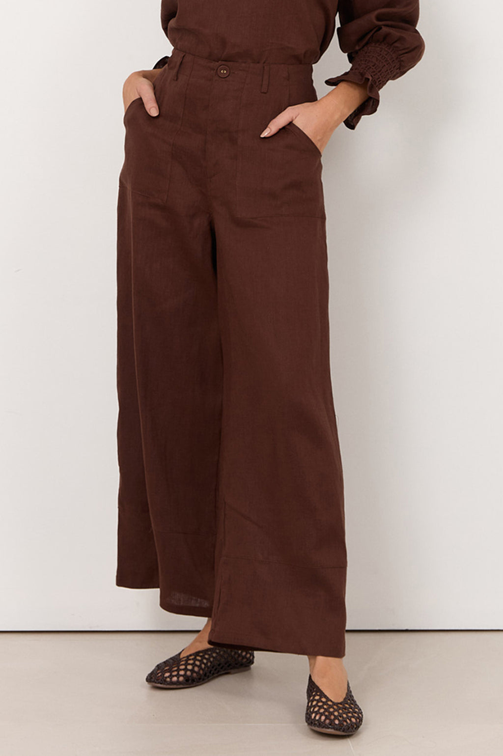 The Gabrielle Linen Pants Chocolate