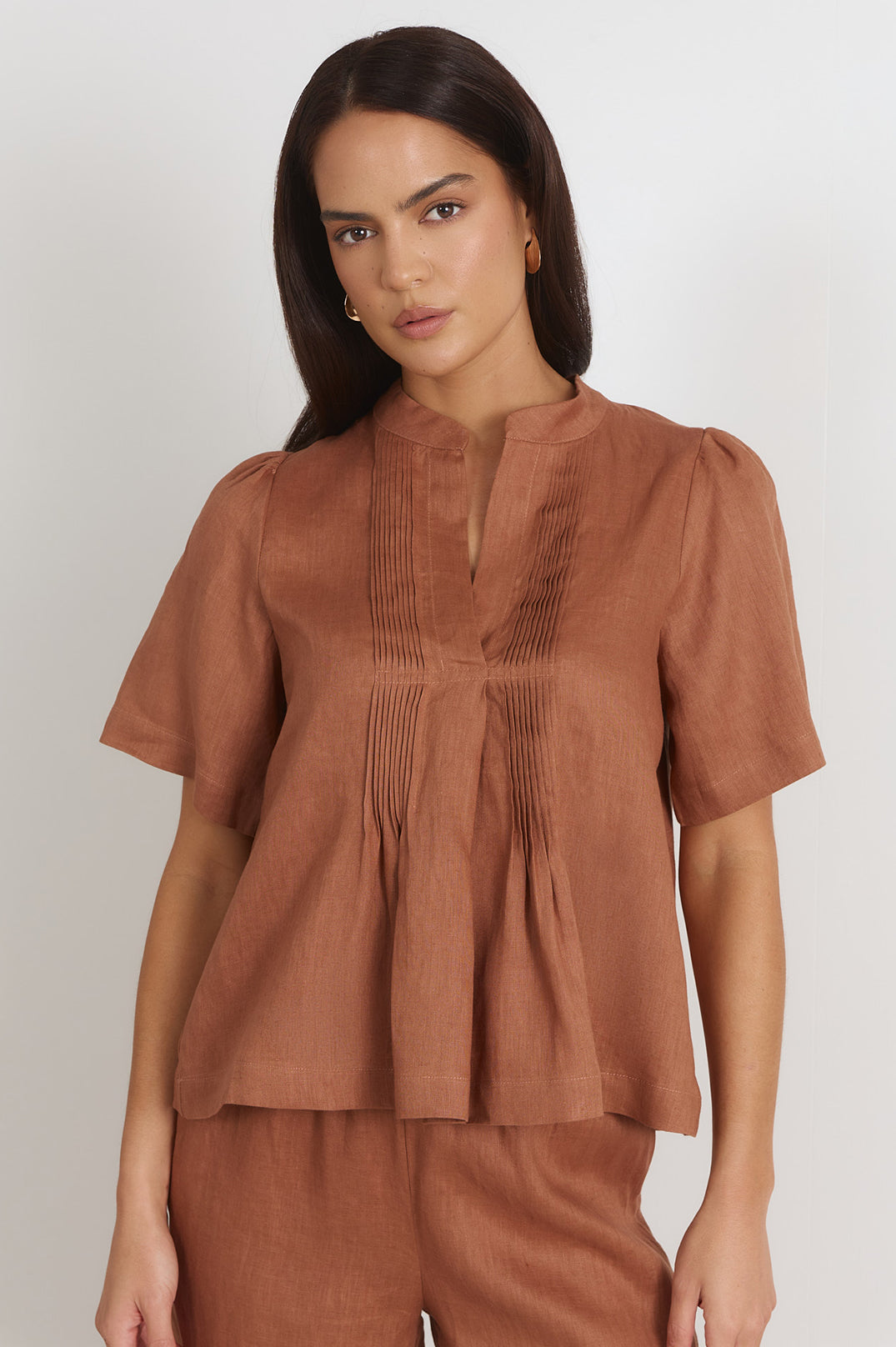 The Percy Linen Top Tan