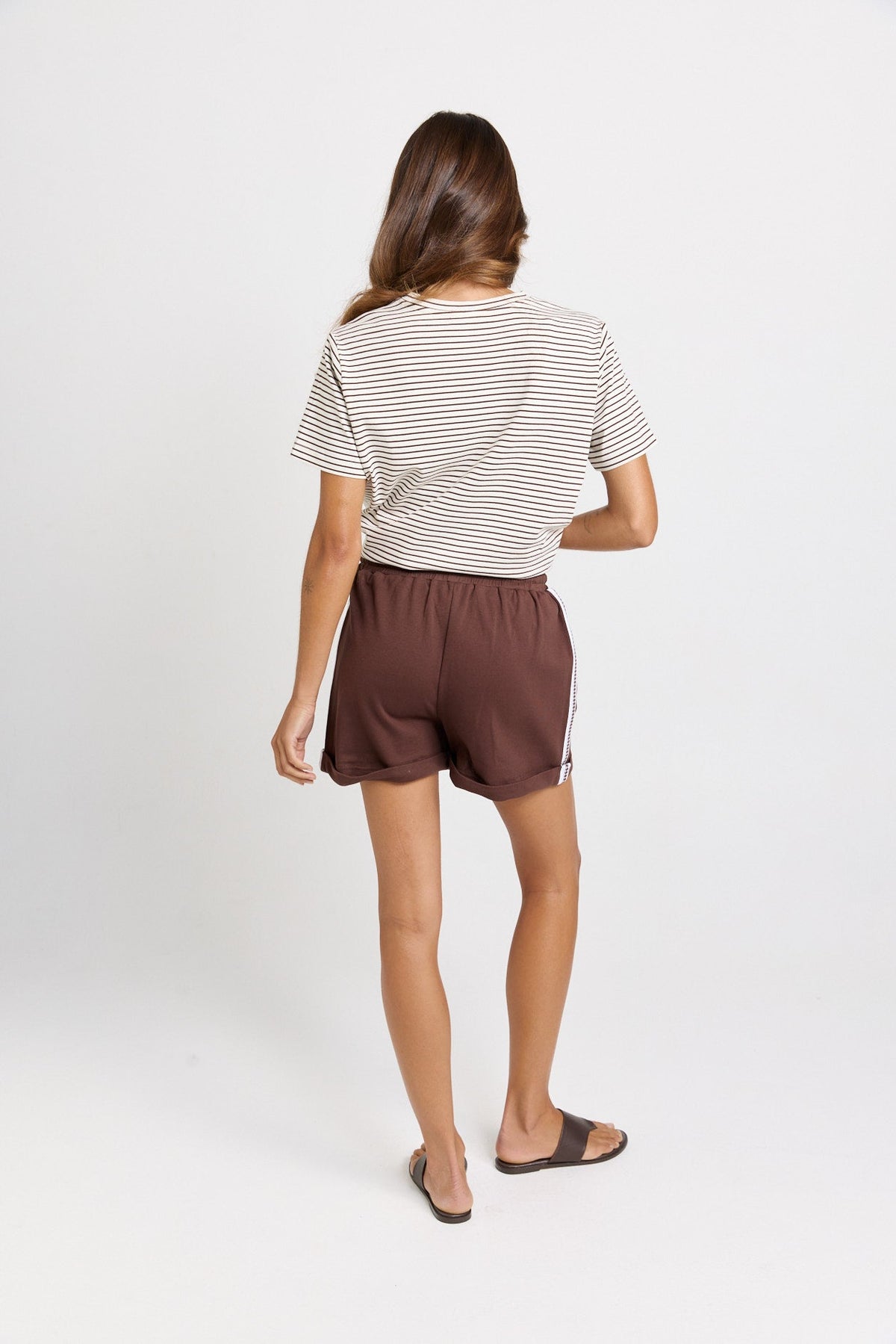 Nikki Relax Short Chocolate