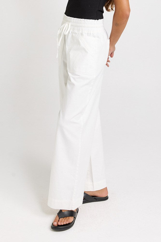 Saffra Relax Leg Jean White