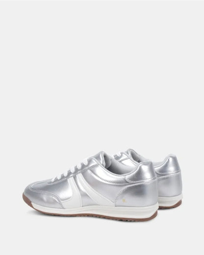 Astral jogger silver